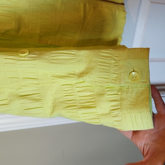 CJ BANKS size 3X zip front lightweight jacket with pockets. Beautiful chartreuse - Picture 4 of 10